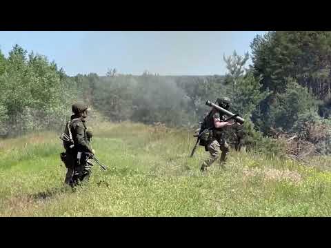 Russian troops train using the Shmel hand-held flamethrower in Ukraine