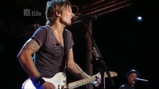 Keith Urban &quot;Who Wouldn&#39;t Wanna Be Me&quot; Live