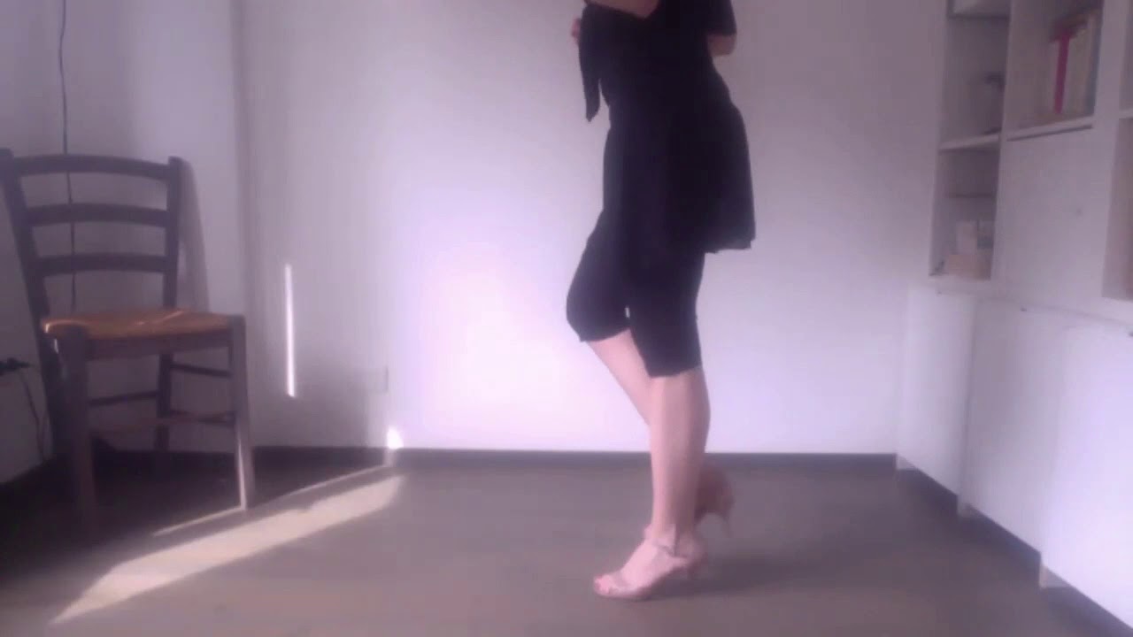 clip LEZIONI ON LINE tecnica e adornos con Alessandra Rizzotti