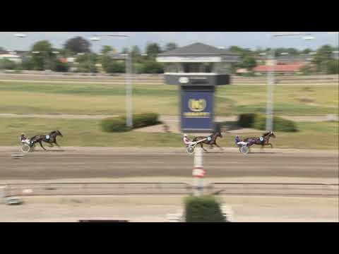 PRØVELØB FRA CHARLOTTENLUND TRAVBANE