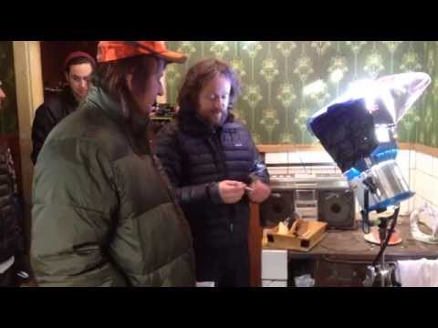 Morran och Tobias. Cigarettköttet. Lite bakommaterial