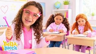 Bella Brinca de Escolinha com Suas Bonecas | Bella e Lucca Show
