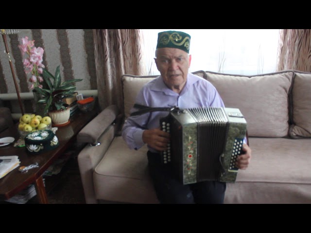 Сәгать төзекләндерү остасы Марсель абый җырлый