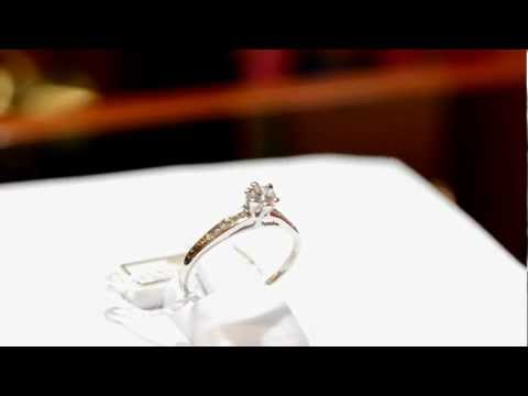 ANELLO IN ORO BIANCO CON BRILLANTI CZ DA 0.50 CARATI
