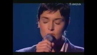 Sinead O&#39; Connor &amp; Westlife - Silent Night