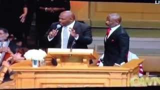 STAND! BeBe & Marvin Winans @ Dr. Maya Angelou Memorial Service 6-7-2014