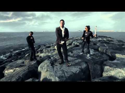 Ashkin & Alirezaz Ft Mehdi Hoseini - Dooset Nadaram