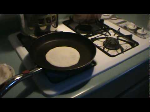 Tortilla Mexicana Perfecta en Español. Técnica de tortilleo. Perfecting Mexican Tortilla