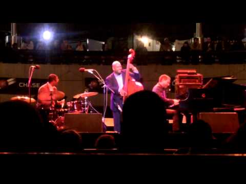 Tribute to Ray Brown with Christian McBride, Benny Green and Karriem Riggins - Captain Bill