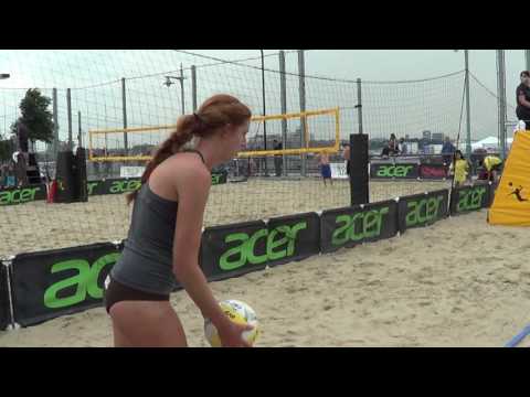 Sara Hughes/Kelly Claes in NYC AVP Action