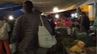 preview picture of video 'Walking around the Monday tianguis in Ciudad Serdan'