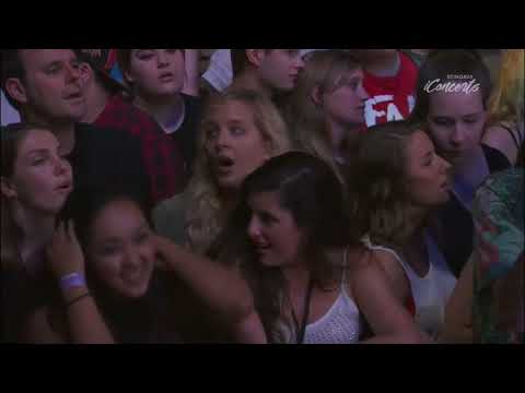 Fall out boy - Young Volcanoes - Live @ Chicago