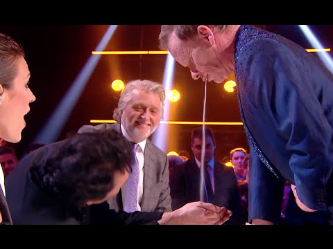 Stevie Starr the man who regurgitates all - Semi-Final 2 - France's Got Talent 2014