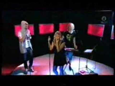 Kocky feat. Rosanna & Ozzoz performs Be Part live at TV4