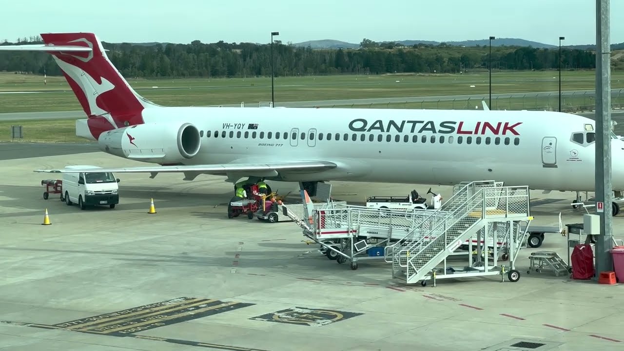 Qantas Airways Chairman's Lounge thumbnail