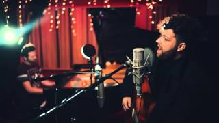 Musik-Video-Miniaturansicht zu Can't Help Falling in Love Songtext von John Adams (folk)