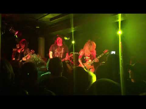 Nashville Pussy "First I Look At The Purse" Live London 25 November 2018