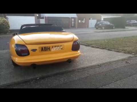 TVR Chimaera 450 - Sleeved Exhaust - Start up and drive away