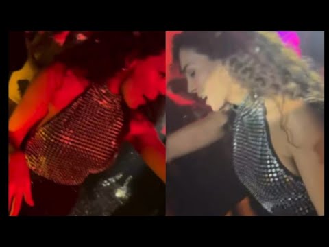 Ebru Şahin was spotted having fun with her friends at a popular club#ebru