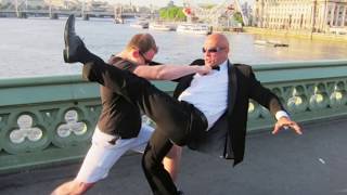 Download lagu Coolest Street Performer in London! Silviu Caraba turns you into an action hero! mp3