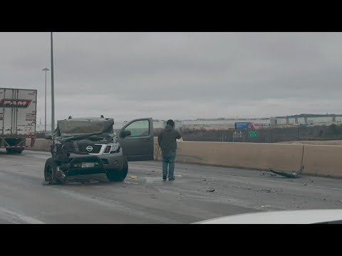 Dallas city officials report shortage of tow trucks after crashes due to wintry conditions