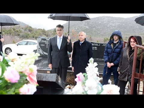 Plenković i Krstičević odali počast bojniku Davoru Joviću