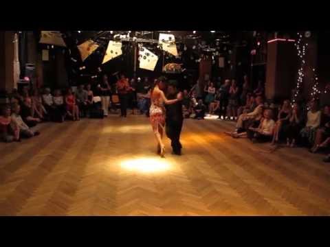 Majo Martirena y Rodrigo Fonti, Juan D'Arienzo Milonga Del Recuerdo canta Alberto Echagüe