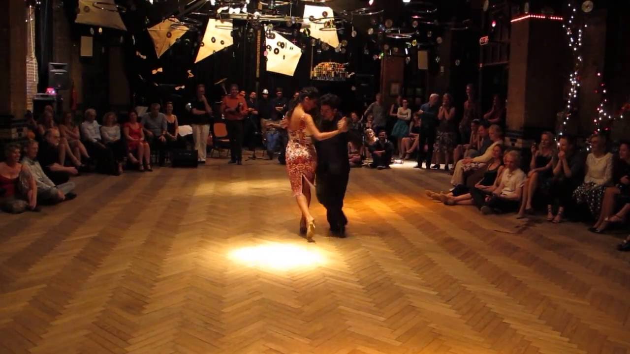 Majo Martirena y Rodrigo Fonti, Juan D'Arienzo Milonga Del Recuerdo canta Alberto Echagüe