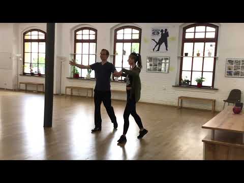 Tanzhaus Langsamer Walzer 2 Chroreografie-Kombination, im Raum kreisend