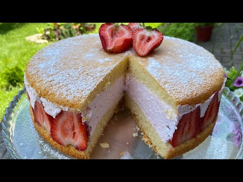 Torta Estiva Semplice con una Deliziosa Crema di Fragole! 🍰🍓😍