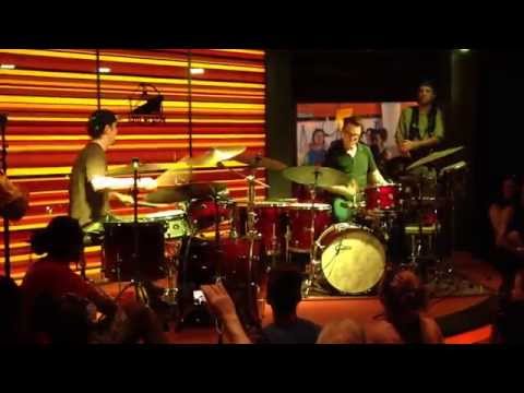 Stanton Moore and Adam Deitch - Drum Off Jam - Drummer Technique