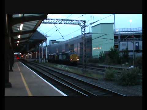 37059 and 37611 on 4M82. 07/06/10.