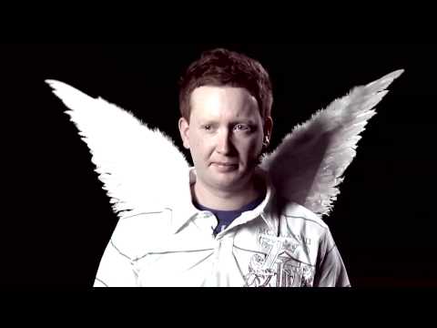 Don't be a dickhead - Red head gets it's wings