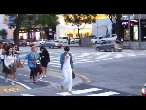 120920 EXO-M TAO @SM Building