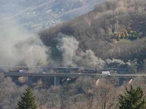 Classic Courier  unter Dampf ( 01 202 )  auf Südfahrt  -  20180321