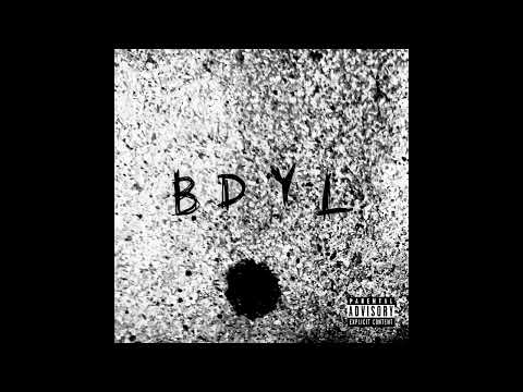 Zuhairi - Berbeda dengan yang lain (Official Music)