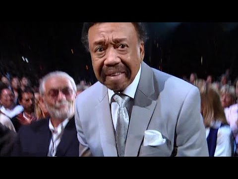 Maurice White Last Public Appearance with Earth Wind & Fire (RIP 1941-2016)