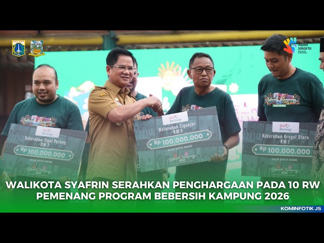  WALIKOTA SYAFRIN LIPUTO SERAHKAN PENGHARGAAN PADA 10 RW PEMENANG PROGRAM BEBERSIH KAMPUNG 2026