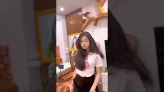 Lê Huỳnh Bảo Ngọc đã thêm một video m�