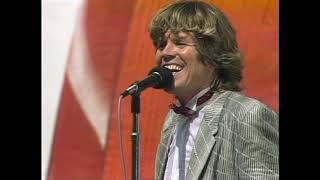 Peter Noone - Mrs  Brown You&#39;ve Got A Lovely Daughter
