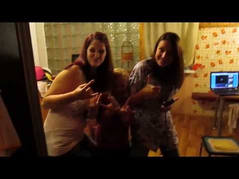 Video posing - Girl's epic posing fail