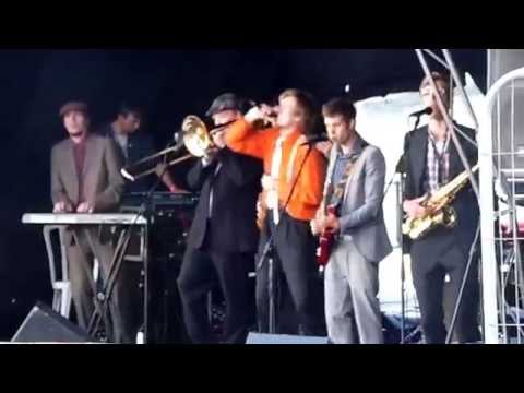 Bigtopp Cover Dancing in the Moonlight Live at VDub Island 2014