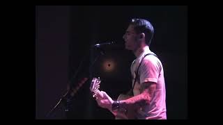 Dashboard Confessional - The Sharp Hint of New Tears (Live) - Far From Home Movies, 2003