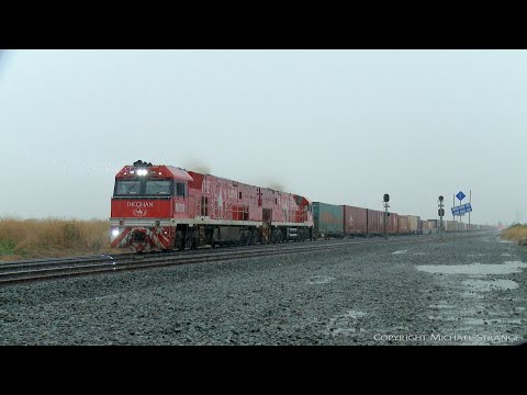 5AM5 With NR109 & NR75 "The Ghan" Livery Locomotives  (29/1/2021) - PoathTV Australian Trains