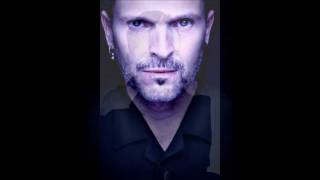 Miguel Bose Y poco mas
