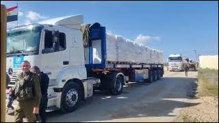 מפגינים חוסמים את מעבר משאיות הסיוע ההומניטרי אל רצועת עזה (חדשות הקול היהודי) - התמונה מוצגת ישירות מתוך אתר האינטרנט יוטיוב. זכויות היוצרים בתמונה שייכות ליוצרה. קישור קרדיט למקור התוכן נמצא בתוך דף הסרטון מפגינים חוסמים את מעבר משאיות הסיוע ההומניטרי אל רצועת עזה (חדשות הקול היהודי) - התמונה מוצגת ישירות מתוך אתר האינטרנט יוטיוב. זכויות היוצרים בתמונה שייכות ליוצרה. קישור קרדיט למקור התוכן נמצא בתוך דף הסרטון