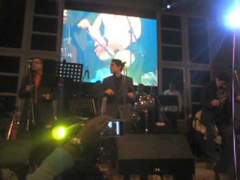 DESCARGA EN EL BARRIO 2013  NO CRITIQUES