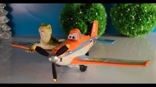 YouTube thumbnail: Disney's Planes: Remote Control Plane - Dusty Makes a New Friend Lizard Toy Review