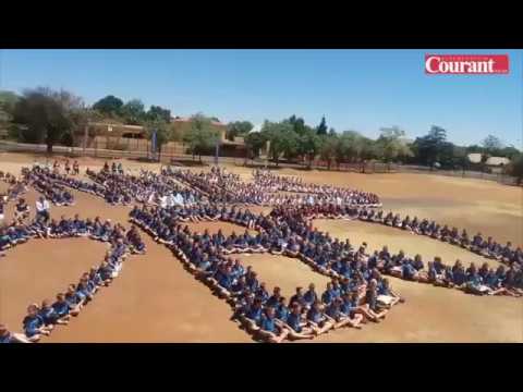 Over 1 000 Fichardtpark Primary School learners celebrate the role played by teachers