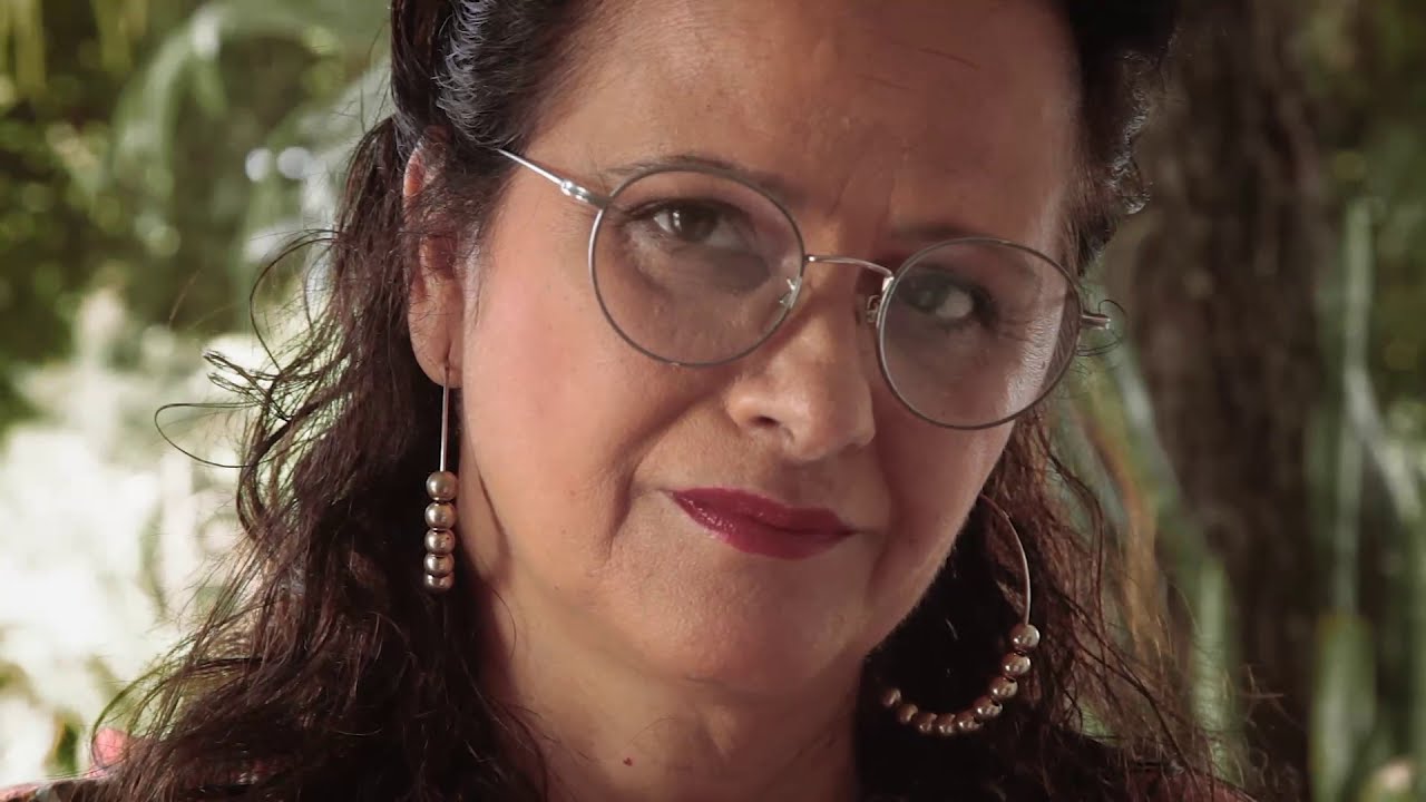 Denise Milfont lê carta de Clarice Lispector para Fernando Sabino